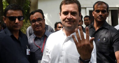 कांग्रेस अध्यक्ष राहुल गांधी ने डाला वोट, कहा- होगी प्यार की जीत