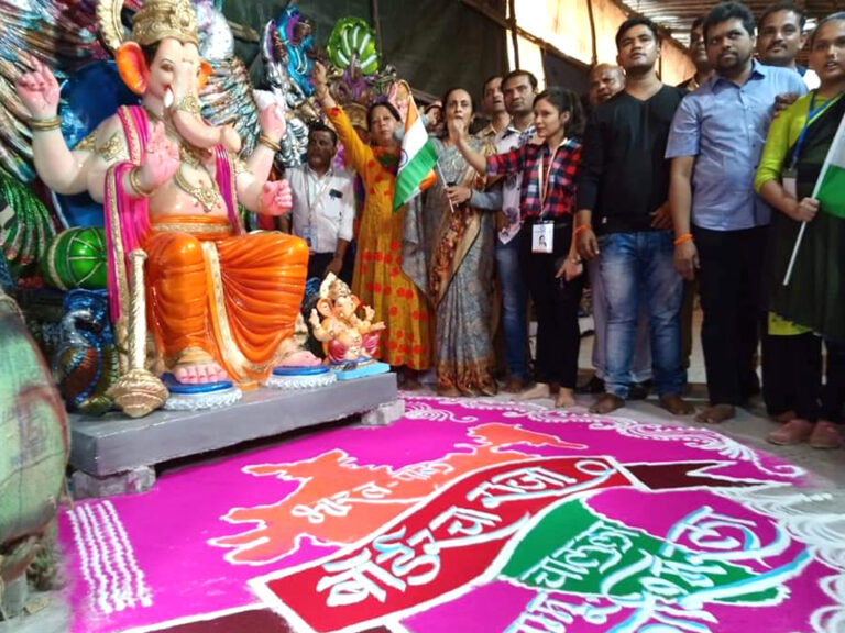 गणेशोत्सव: ...अब एलओसी पर 'गणपति बप्पा' करेंगे' रखवाली, मुंबई से मूर्ति रवाना...