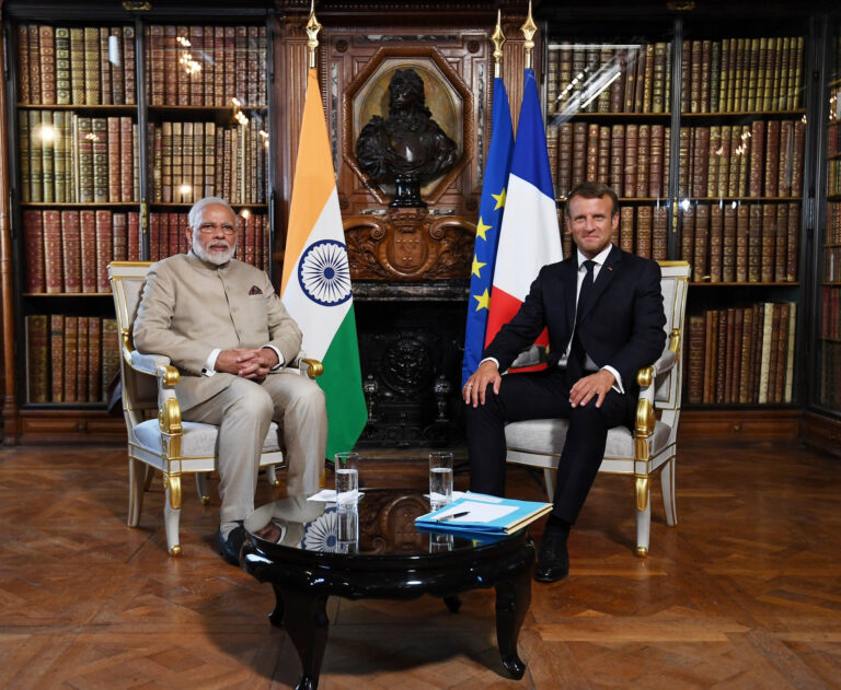 फ्रांस: PM नरेंद्र मोदी का मुसलमानों ने किया जोरदार स्‍वागत, चिढ़ा पाकिस्‍तान...