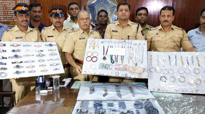 मुंबई: खार पुलिस ने दो शातिर चोरों को किया गिरफ्तार, ढाई करोड़ का  सामान बरामद...