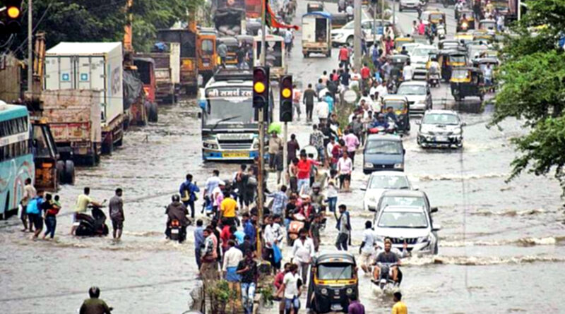 पुणे: बारिश का कहर, बाढ़ जैसे हालात, अब तक 12 की मौत, स्कूल-कॉलेज बंद