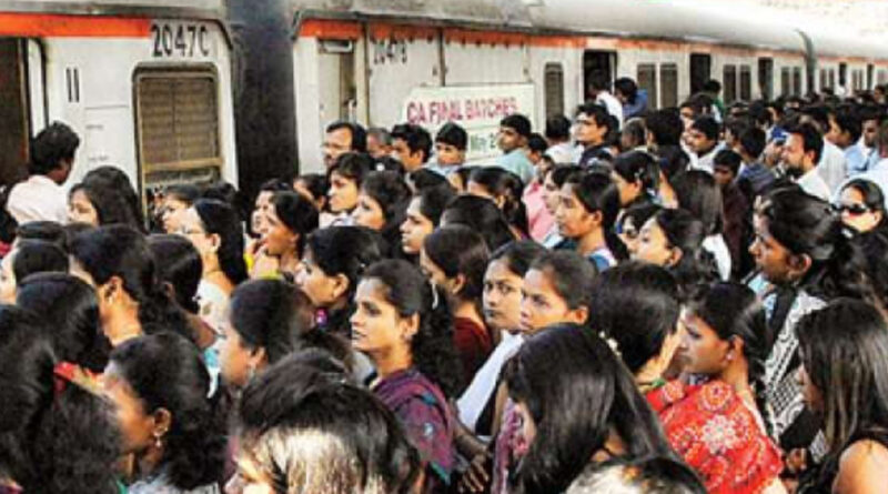 मुंबई: लोकल ट्रेन में महिला ने बेटे को दिया जन्म