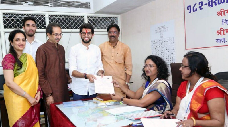 महाराष्ट्र विधानसभा चुनाव: आदित्य ठाकरे ने भरा नामांकन, किया रोड शो
