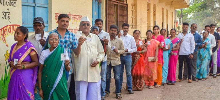 महाराष्ट्र विधानसभा चुनाव: मतदान के के दिन रहेगा सार्वजनिक अवकाश