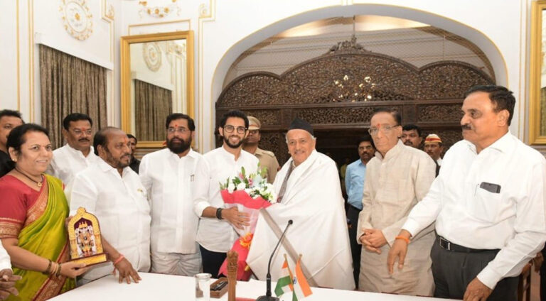 राज्यपाल से मुलाकात के बाद आदित्य ठाकरे बोले- सरकार पर उद्धव साहब लेंगे आखिरी फैसला