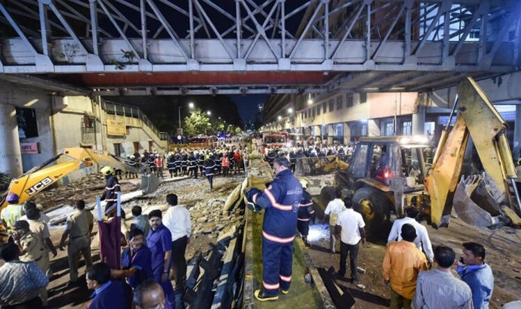 मुंबई: CSTM फुटओवर ब्रिज हादसे में गिरफ्तार ऑडिटर नीरज देसाई और तीन बीएमसी इंजीनियरों को 9 महीने बाद मिली जमानत