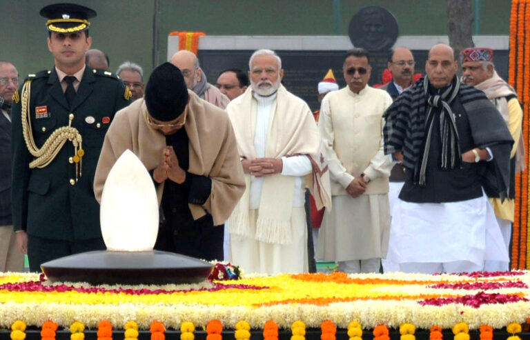 अटल बिहारी वाजपेयी की जयंती पर राष्ट्रपति कोविंद, पीएम मोदी और अमित शाह ने दी श्रद्धांजलि...