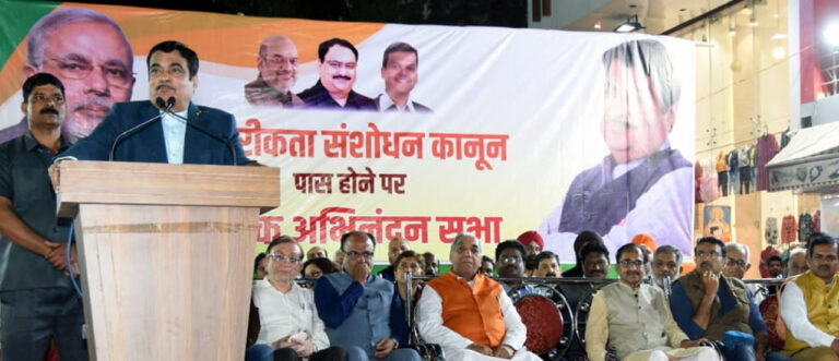 नितिन गडकरी बोले- कई मामलों में फंसे हैं 89,000 करोड़, मुश्किल दौर में है अर्थव्यवस्था!