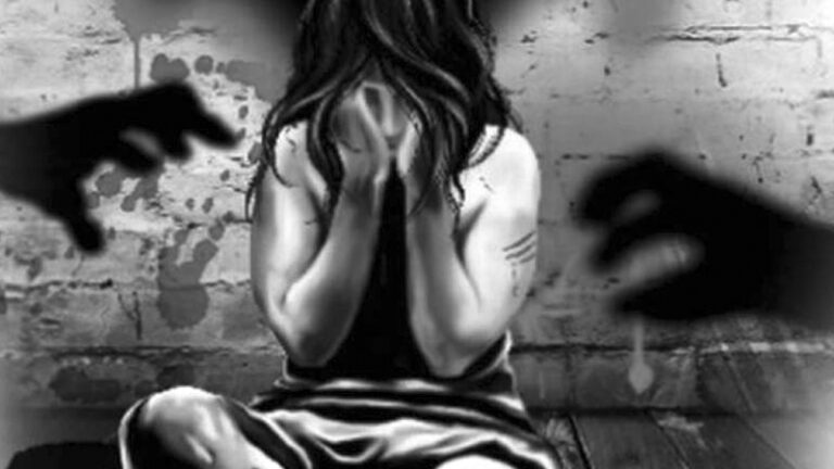 मध्यप्रदेश: अकेली नाबालिग से बस में रेप, 3 आरोपी ग‍िरफ्तार