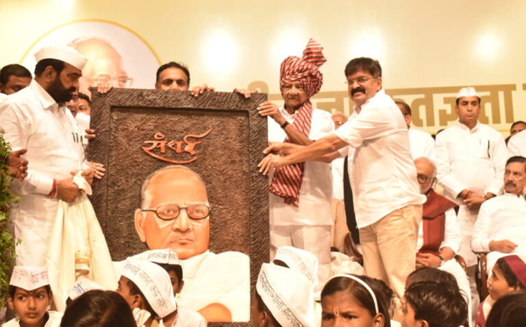 NCP प्रमुख शरद पवार का 79वां जन्मदिन, बधाइयों का लगा तांता...