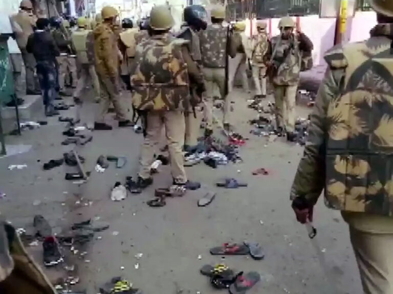नागरिकता संशोधन कानून: यूपी में आज हुई हिंसा में 5 की मौत, मेरठ, कानपुर समेत कई जिलों में बवाल...