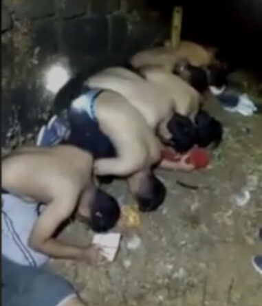 महाराष्ट्र: शिवभक्तों ने पेब किले पर पार्टी कर रहे 11 युवाओं के कपड़े उतरवाकर माफ़ी मंगवाई, 10 लोगों पर मामला दर्ज