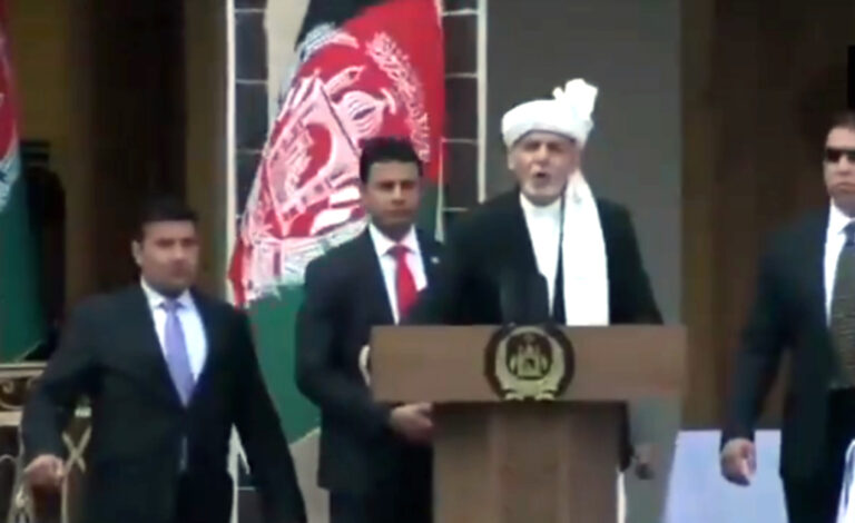 अफगानिस्तान: राष्ट्रपति अशरफ गनी के शपथ समारोह के पास बड़ा धमाका, फायरिंग