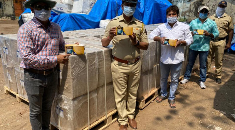 मुंबई में फिर पुलिस ने किया, 1 करोड़ रुपये के 4 लाख मास्क बरामद