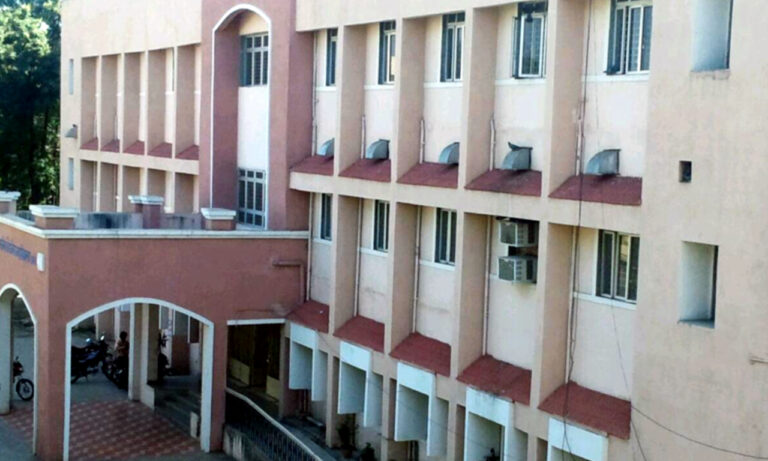 तबलीगी जमात से जुड़े सदस्य ने गला काटकर की आत्महत्या