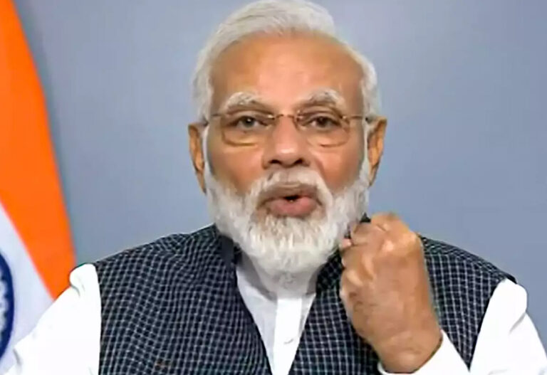 'मन की बात' में पीएम मोदी बोले- कोरोना से अभी उतना ही खतरा...