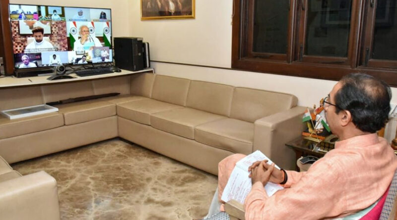 महाराष्ट्र: CM ठाकरे ने प्रधानमंत्री से व्यावसायिक परीक्षाएं रद्द करने का आग्रह किया