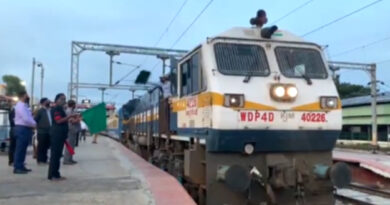 आज से शुरु हुईं 200 यात्री ट्रेनें, पहली गाड़ी मुंबई के CSTM से रवाना हुई