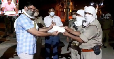 UP: सुल्तानपुर के एसपी ने भेष बदलकर तोड़ा लॉकडाउन, पुलिसकर्मियों को मिल गया इनाम!