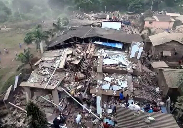 महाराष्ट्र: रायगढ़ इमारत हादसे में मरने वालों की संख्या 13 हुई, बिल्डर समेत 5 के खिलाफ केस दर्ज