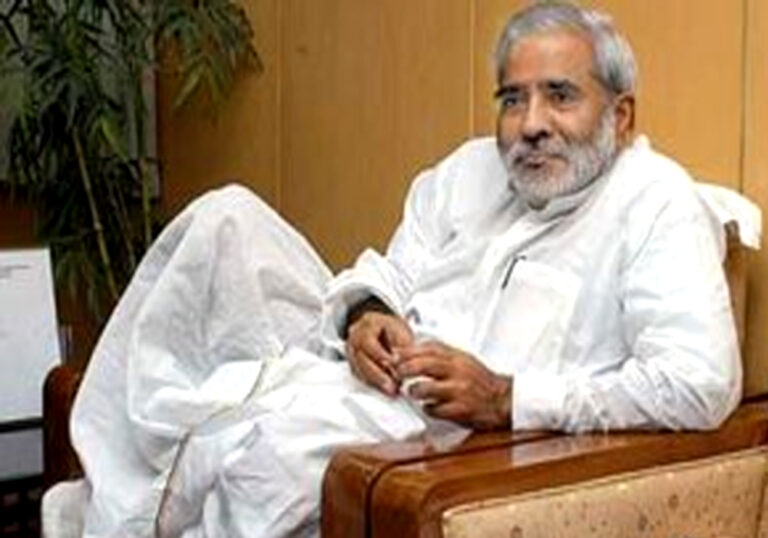 पूर्व केंद्रीय मंत्री डॉ. रघुवंश प्रसाद सिंह का निधन