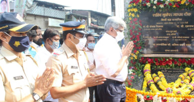 मुंबई: 26/11 की 12वीं बरसी पर राज्यपाल और मुख्यमंत्री ने शहीद पुलिसकर्मियों को दी श्रद्धांजलि!