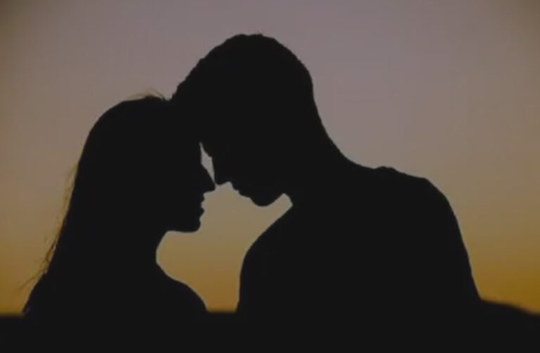 अहमदाबाद: महिला में थाने में की शिकायत, मेरा पति अवैध संतान, ससुर नहीं, उनके दोस्त से अफेयर का नतीजा!