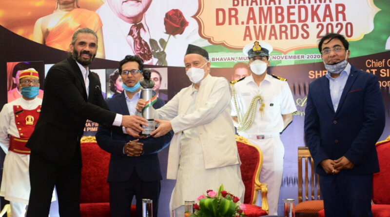 मुंबई: अभिनेता सुनील शेट्टी को मिला 'भारत रत्न डॉ आंबेडकर अवॉर्ड', कोरोना काल में की लोगों की मदद