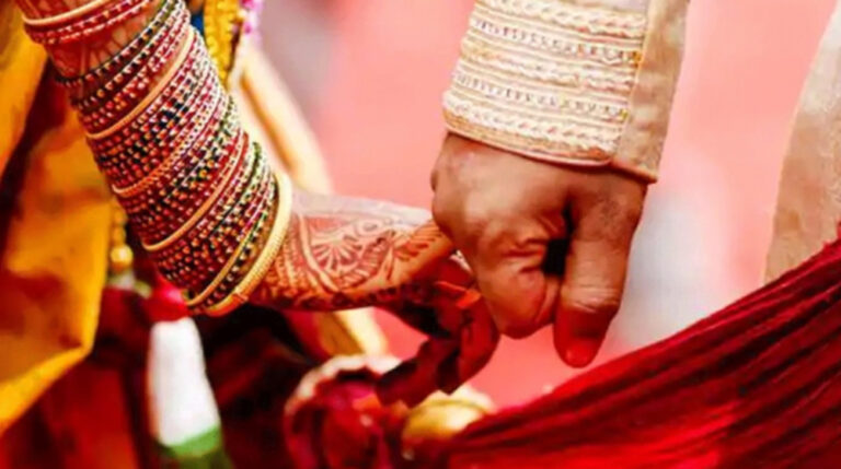 कोरोना के डर से दूल्हा नहीं जाता था दुल्हन के पास, मामला पहुंचा कोर्ट तो मर्दानगी का सबूत लेकर मानी पत्नी
