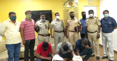 मुंबई पुलिस की बड़ी कार्रवाई: 22 लाख की कोकीन के साथ तीन विदेशी नागरिक गिरफ्तार