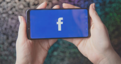 Facebook पर लाइव सुसाइड कर रहा था युवक, आयरलैंड FB अधिकारियों ने बचाई जान!