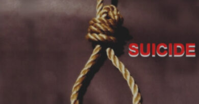 UP: नाबालिग प्रेमी जोड़े ने फंदा लगाकर की आत्महत्या! रिश्ते में ममेरे-फुफेरे भाई-बहन थे दोनों