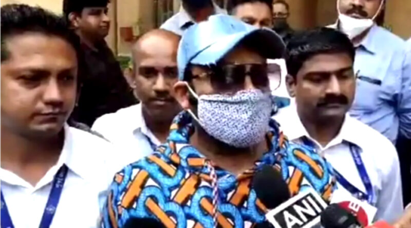 कपिल शर्मा से मुंबई पुलिस ने की पूछताछ, 'धोखाधड़ी' के मामले में भेजा था समन