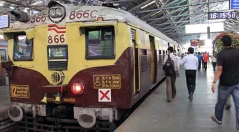 मुंबई: 1 फरवरी से आम आदमी भी कर सकेंगे लोकल ट्रेनों में सफर, 2 शिफ्टों में चलेगी ट्रेन