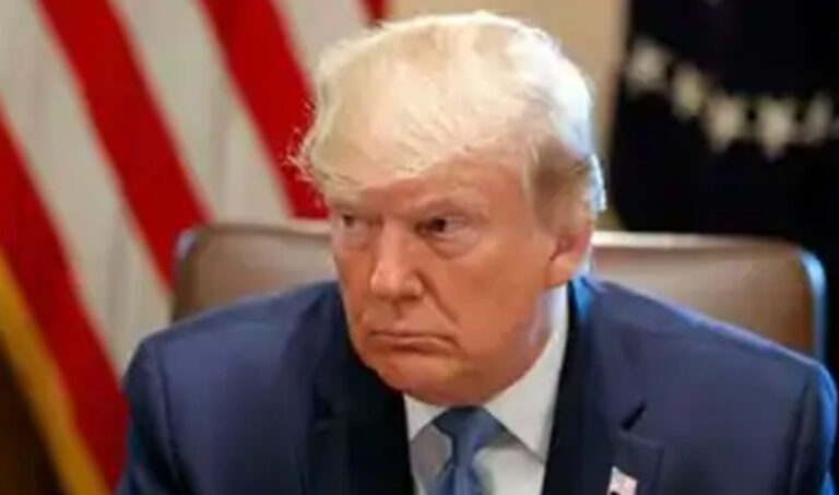 US कैपिटल में हिंसा के बाद फेसबुक और इंस्टाग्राम का बड़ा कदम, डोनाल्ड ट्रंप पर अनिश्चितकाल तक लगाया बैन