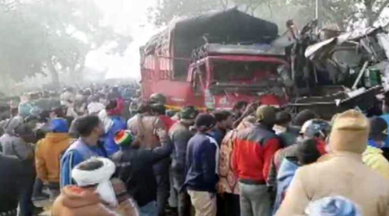 महाराष्ट्र: औरंगाबाद जिले में भीषण सड़क हादसा, क्रूजर गाड़ी ट्रक से टकराई, 3 की मौत, सात घायल