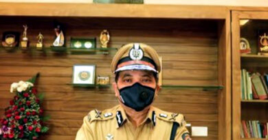 नवी मुंबई पुलिस की बड़ी कार्रवाई, करोड़ों की प्रतिबंधित BS4 गाड़ियां बरामद; 9 गिरफ्तार