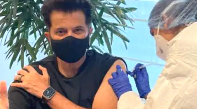 अनिल कपूर ने ली कोरोना वैक्सीन की दूसरी डोज, फैंस बोले- आपको तो मई में टीका लगवाना था...