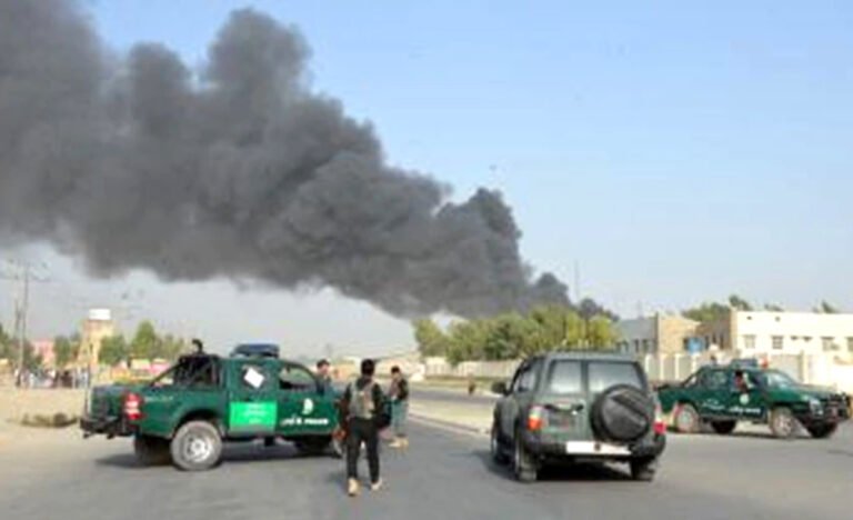 काबुल: तालिबानी आतंकियों पर एयर स्ट्राइक, कमांडर समेत 82 ढेर!