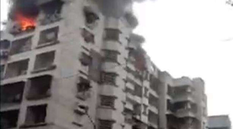 बोरीवली में एक इमारत की सातवीं मंजिल में लगी भीषण आग