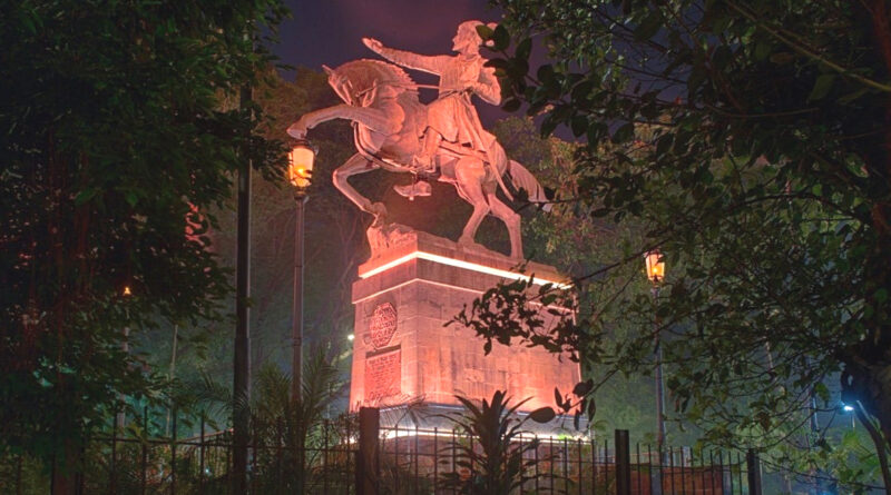 शिवतीर्थ पर विराजमान 'छत्रपति शिवाजी महाराज' की प्रतिमा