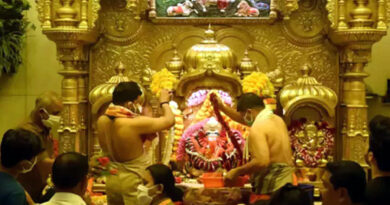नवरात्री पर बड़ी खुशखबरी: महाराष्ट्र के सारे मंदिरों को खोलने का आदेश जारी