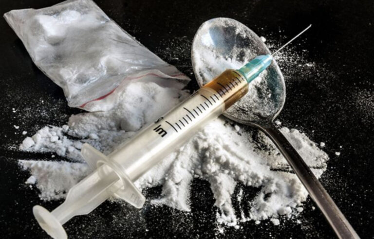 ड्रग्‍स के निजी इस्‍तेमाल पर मोदी सरकार जल्‍द कर सकती है NDPS एक्ट में अहम बदलाव