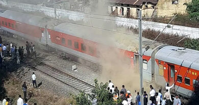 महाराष्ट्र: गांधीधाम-पुरी एक्सप्रेस ट्रेन में लगी भीषण आग, किसी के घायल होने की सूचना नहीं