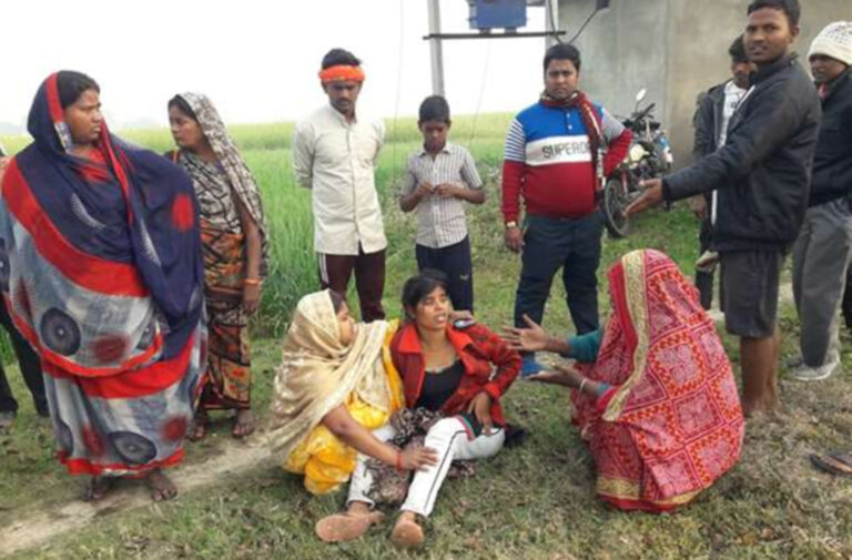 चंदौली में लाठी-डंडे पीटकर महिला को मार डाला! शव गेहूं के खेत में शव फेंककर हत्‍यारा फरार