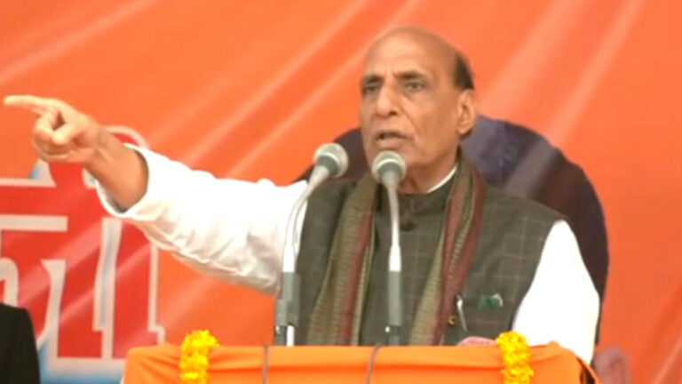 राजनाथ सिंह बोले- हम सरकार बनाने की नहीं बल्कि देश व समाज बनाने की राजनीति करते हैं