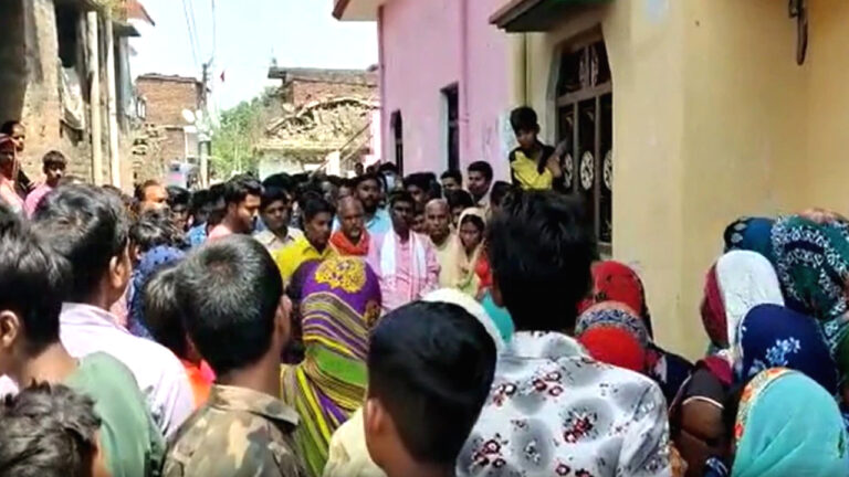 यूपी में भाजपा की जीत का जश्न मनाने पर युवक को मार डाला!