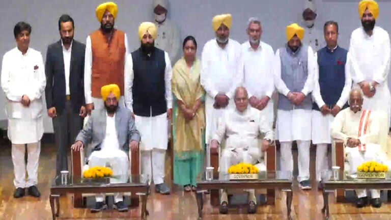 मान कैबिनेट का शपथ ग्रहण, इन दस विधायकों ने ली मंत्रीपद की शपथ
