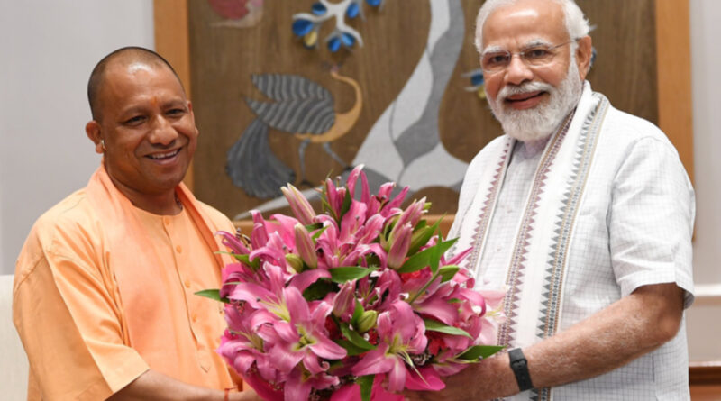 दिल्ली से लौटे योगी ने वरिष्ठ भाजपा नेताओं के साथ CM आवास पर की बैठक