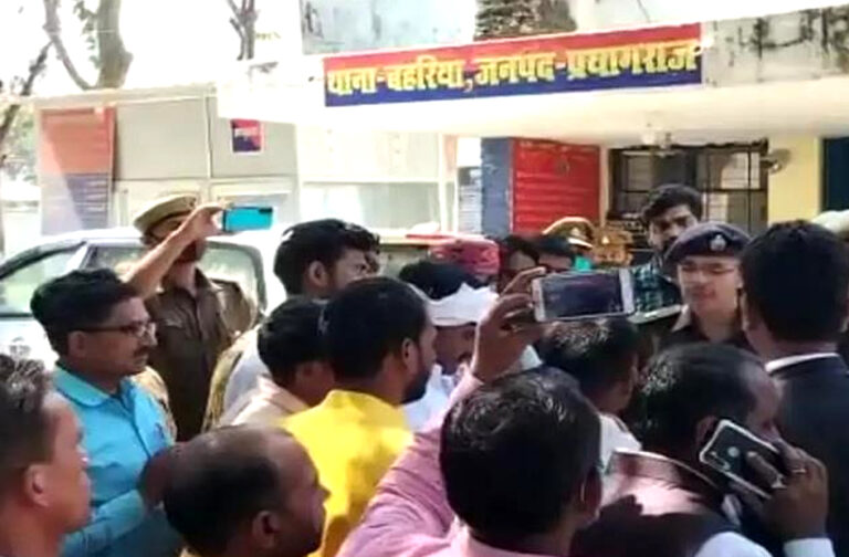 यूपी में BJP की जीत का जश्न मनाने पर युवक की हत्या!